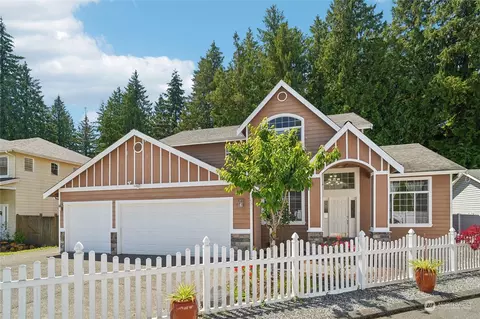 1921 152nd St SW, Lynnwood, WA 98087