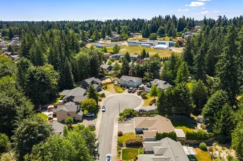 View/Area - 12418 52nd Dr SE, Everett, WA 98208 photo 4 of 4
