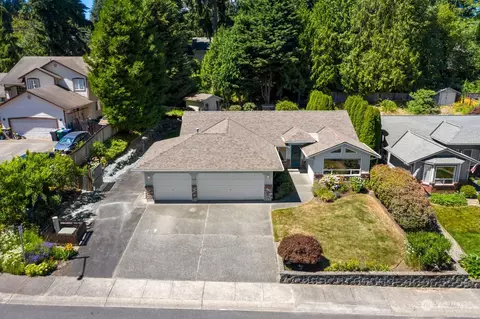 View/Area - 12418 52nd Dr SE, Everett, WA 98208 photo 1 of 4