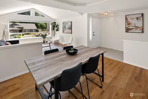 Dining - 12418 52nd Dr SE, Everett, WA 98208 photo 2 of 3