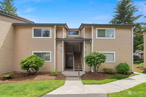 17518 149th Ave SE #H7, Renton, WA 98058