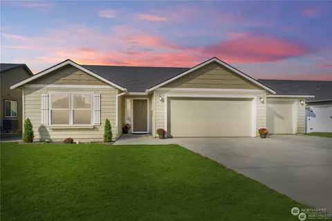 712 S Lakeland Dr, Moses Lake, WA 98837