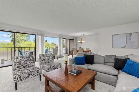 8001 Sand Point Way NE #C-36, Seattle, WA 98115