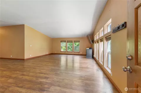 615 310th St E, Roy, WA 98580 photo 9