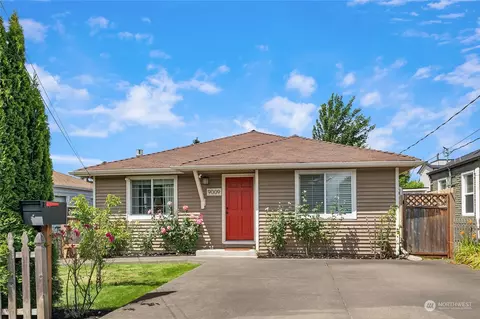 9009 11th Ave SW, Seattle, WA 98106