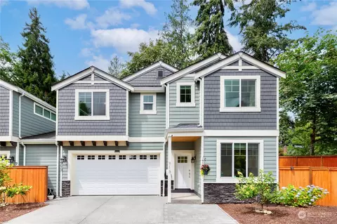713 N 184th St, Shoreline, WA 98133