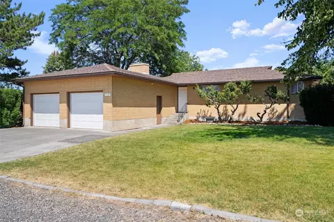 7120 W Umatilla Ave, Kennewick, WA 99336