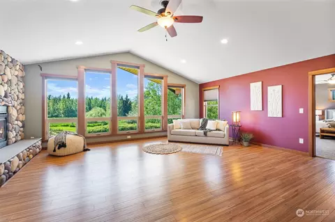 Living - 6608 Everson Goshen Rd, Everson, WA 98247 photo 1 of 4