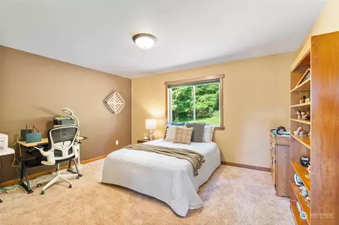 Bedroom - 6608 Everson Goshen Rd, Everson, WA 98247 photo 3 of 4
