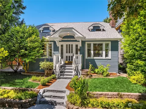 5715 17th Ave NE, Seattle, WA 98105