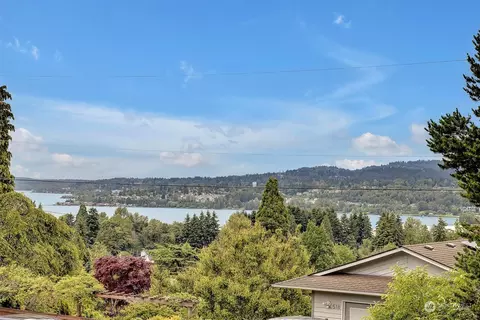 511 Seneca Ave NW, Renton, WA 98057