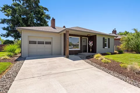 8619 Mt Olympus Ave, Vancouver, WA 98664
