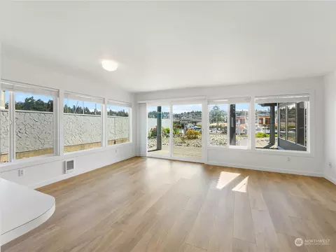 2001 Skyline Way #101, Anacortes, WA 98221