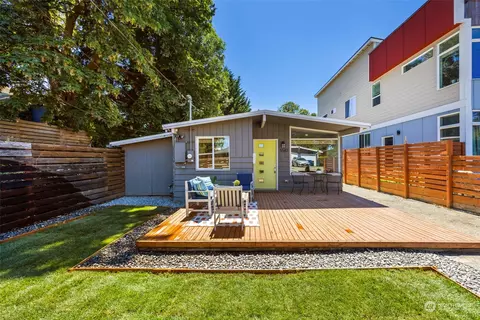 5547 S Norfolk St, Seattle, WA 98118