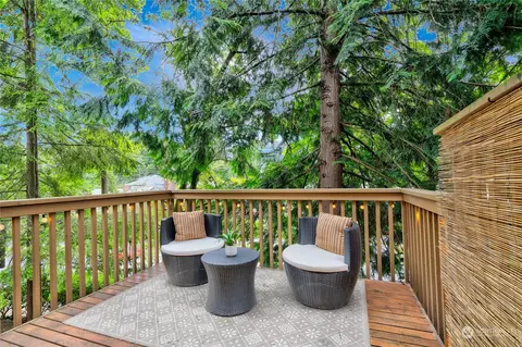 301 W Raye St #111, Seattle, WA 98119