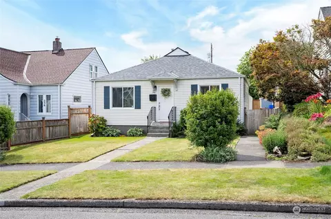 240 S 54th St, Tacoma, WA 98408