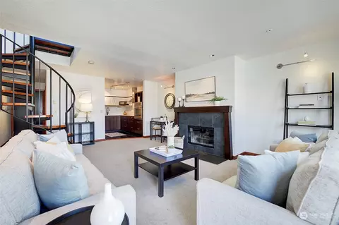 Living - 417 E Pine St #403, Seattle, WA 98122 photo 1 of 4