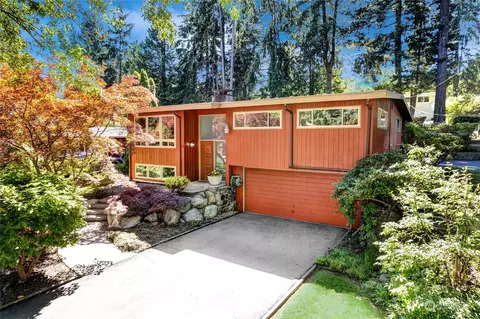 14855 Ashworth Ave N, Shoreline, WA 98133