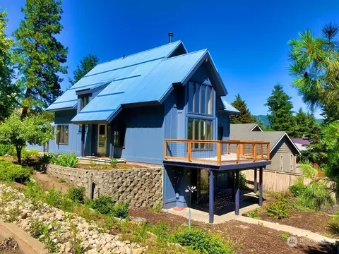 231 West St, Leavenworth, WA 98826