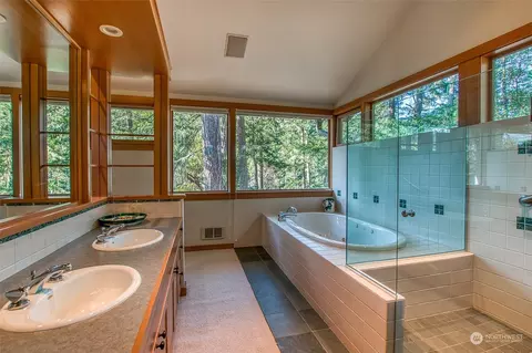 770 Double Cove Rd, Eastsound, WA 98245 photo 24