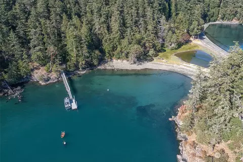770 Double Cove Rd, Eastsound, WA 98245 photo 3