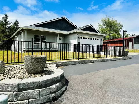 927 Point Brown Ave SE, Ocean Shores, WA 98569