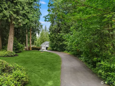 13927 240th Ave SE, Issaquah, WA 98027