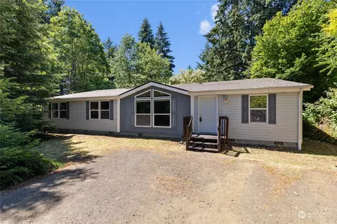 320 NE Santa Maria Ln, Belfair, WA 98528
