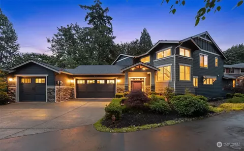 12611 90th Pl NE, Kirkland, WA 98034