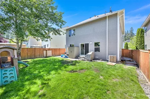 Exterior - 522 Ruby Peak Ave, Mount Vernon, WA 98273 photo 4 of 8