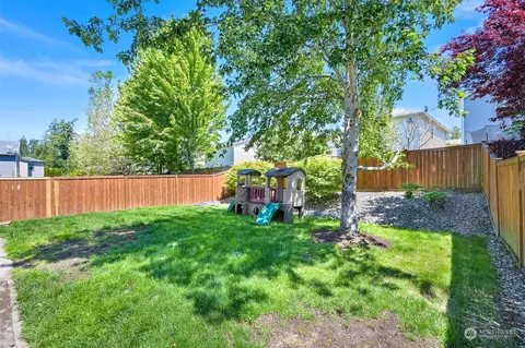 Exterior - 522 Ruby Peak Ave, Mount Vernon, WA 98273 photo 5 of 8