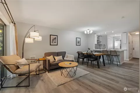 4115 178th Ln SE # 2, Bellevue, WA 98008