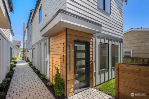 5908 B 41st Ave SW, Seattle, WA 98136