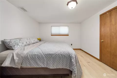 Bedroom - 7211 Beverly Blvd, Everett, WA 98203 photo 5 of 6
