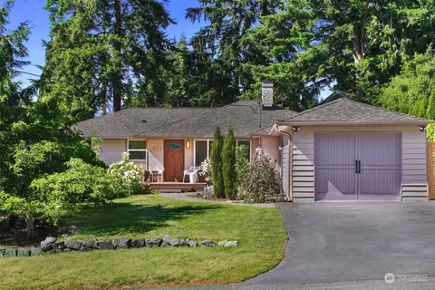 1812 N 199th St, Shoreline, WA 98133