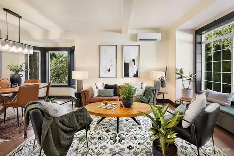 17905 Circle Dr, Bothell, WA 98011 photo 3