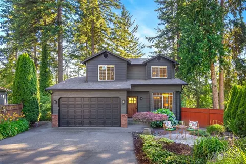 17905 Circle Dr, Bothell, WA 98011