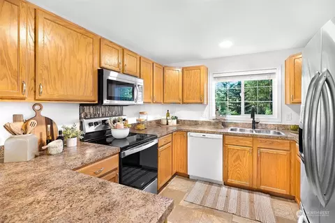 17905 Circle Dr, Bothell, WA 98011 photo 25