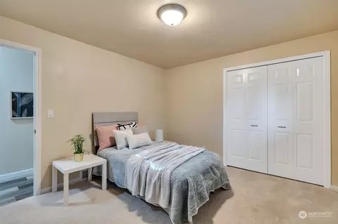 5703 Broadway Ave SE, Everett, WA 98203 photo 17