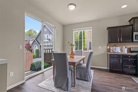 Dining - 3833 183rd Pl SE, Bothell, WA 98012 photo 1 of 3