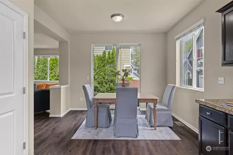 Dining - 3833 183rd Pl SE, Bothell, WA 98012 photo 3 of 3