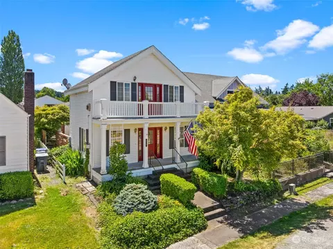 610 Martin St, Steilacoom, WA 98388