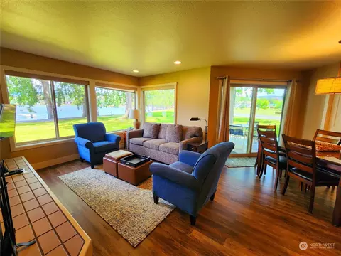 1 Beach 551 N, Manson, WA 98831