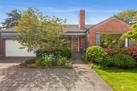 1937 Clise Pl W, Seattle, WA 98199