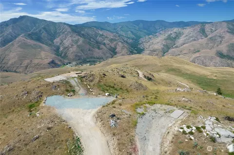 63 Sky Ridge Rd, Pateros, WA 98846