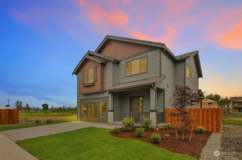 314 S Spruce St #4, Buckley, WA 98321