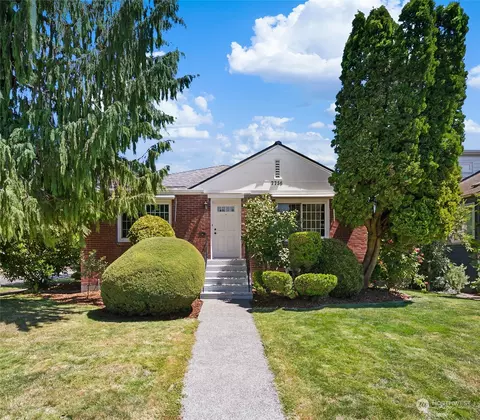 7756 23rd Ave NW, Seattle, WA 98117