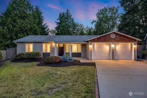 9011 NE 133rd Pl, Kirkland, WA 98034