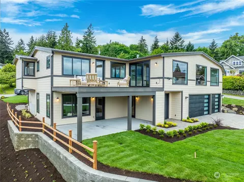 1815 Holbrook Ave, Everett, WA 98203