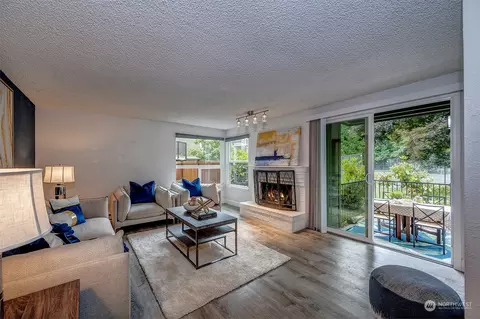 Living - 820 Cady Rd #C101, Everett, WA 98203 photo 3 of 3